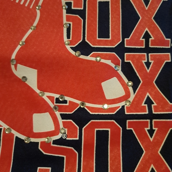 Boston Red Sox girls size 12 jewelled short sleeve shirt, EUC - Picture 2 of 5